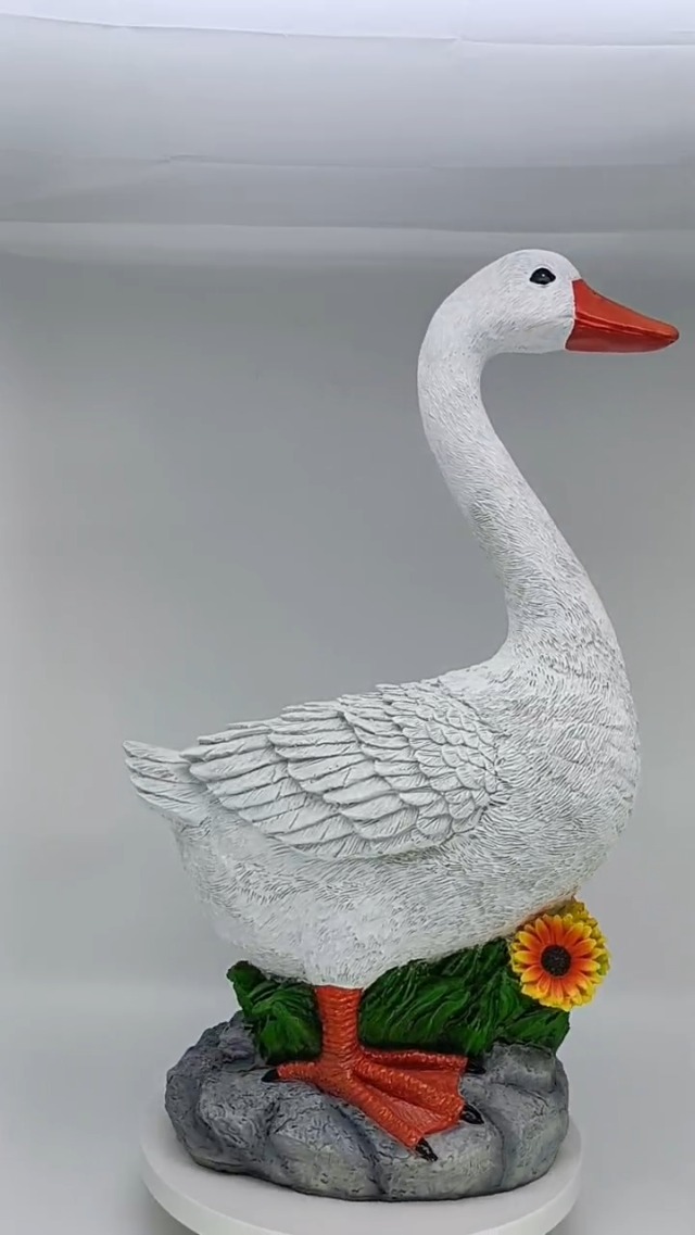 Amazon.com: Clerodendrum Joyful Porch Goose Statue Cygnus, Big